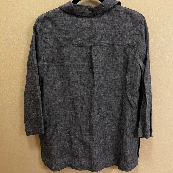 Tahari Charcoal Button-Down Shirt - Picture 4 of 8